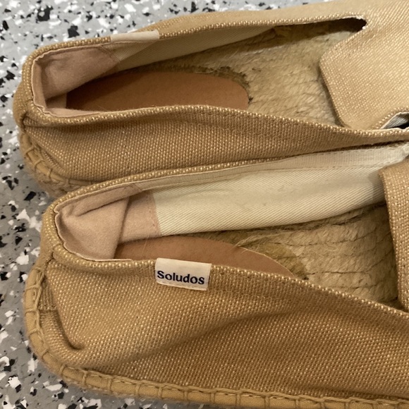 Worn three times - Picture 4 of 5